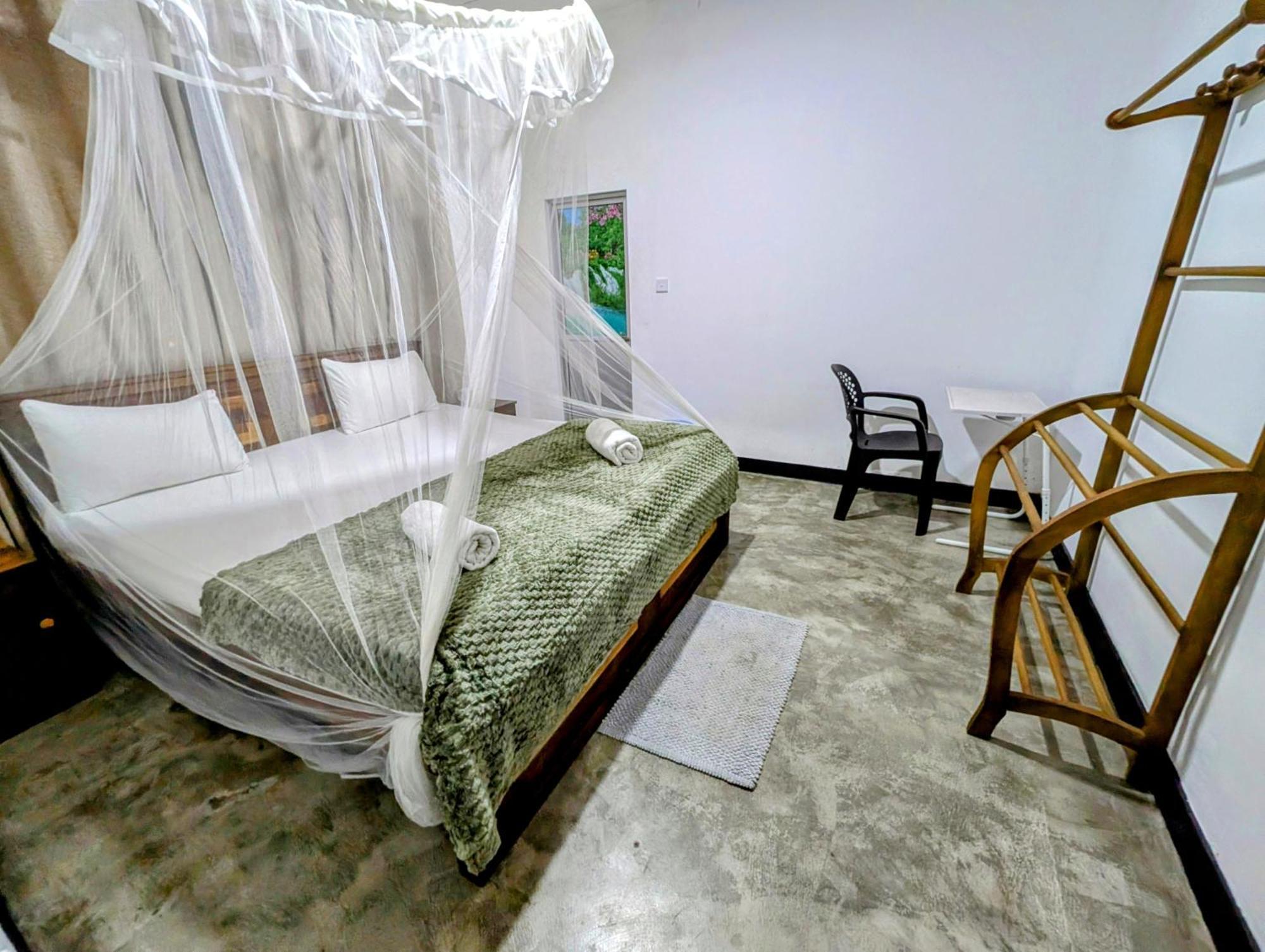 Costels Weligama Hostel Eksteriør bilde